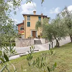 Casa Mandello Apartment