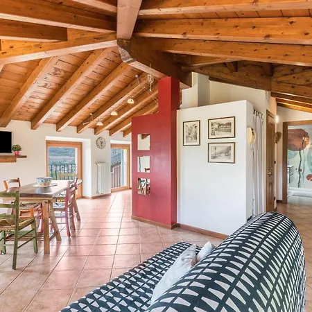 Casa Mandello *